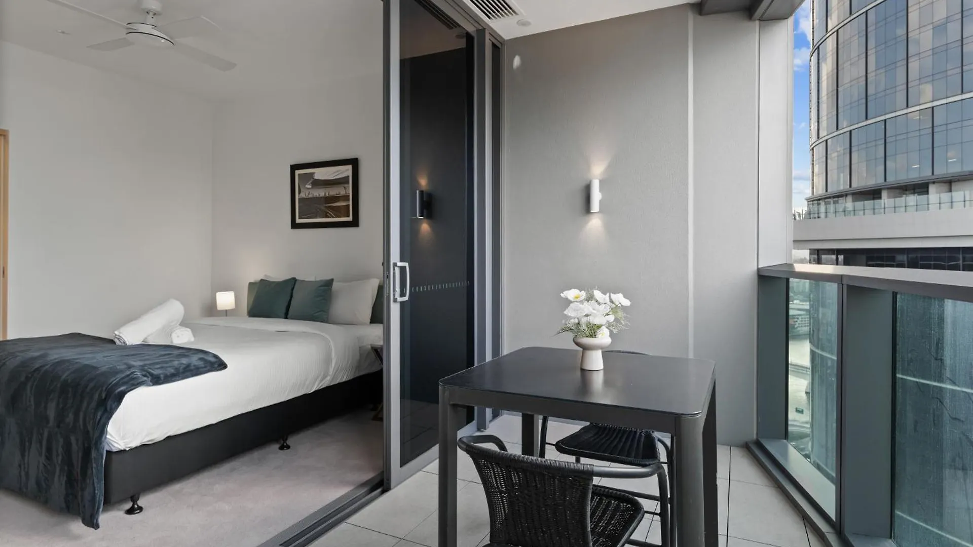 Sky Living & River Views In Queens Wharf Residences Brisbane 0*,