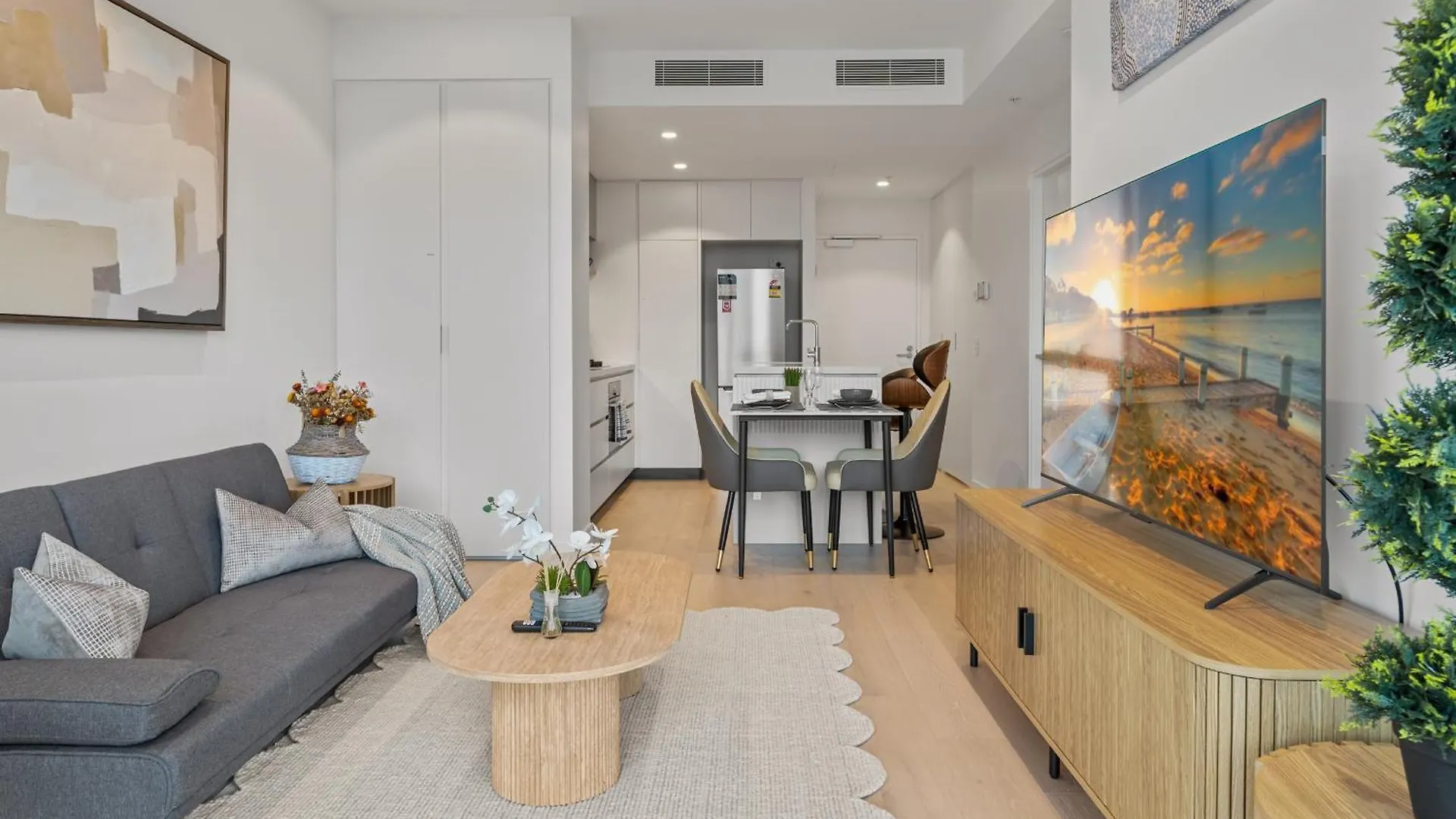 Sky Living & River Views In Queens Wharf Residences Brisbane