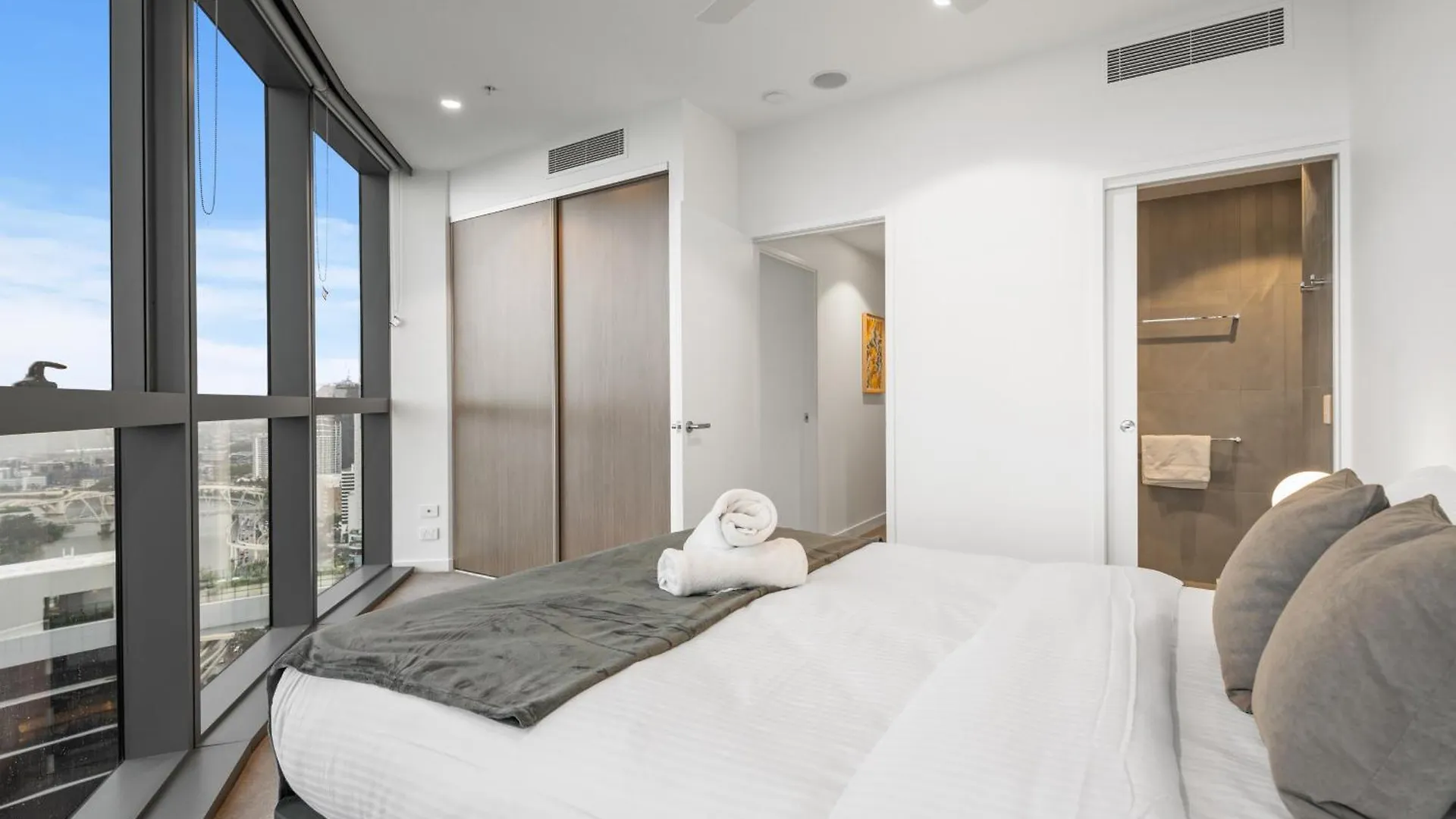 Sky Living & River Views In Queens Wharf Residences Brisbane 0*,