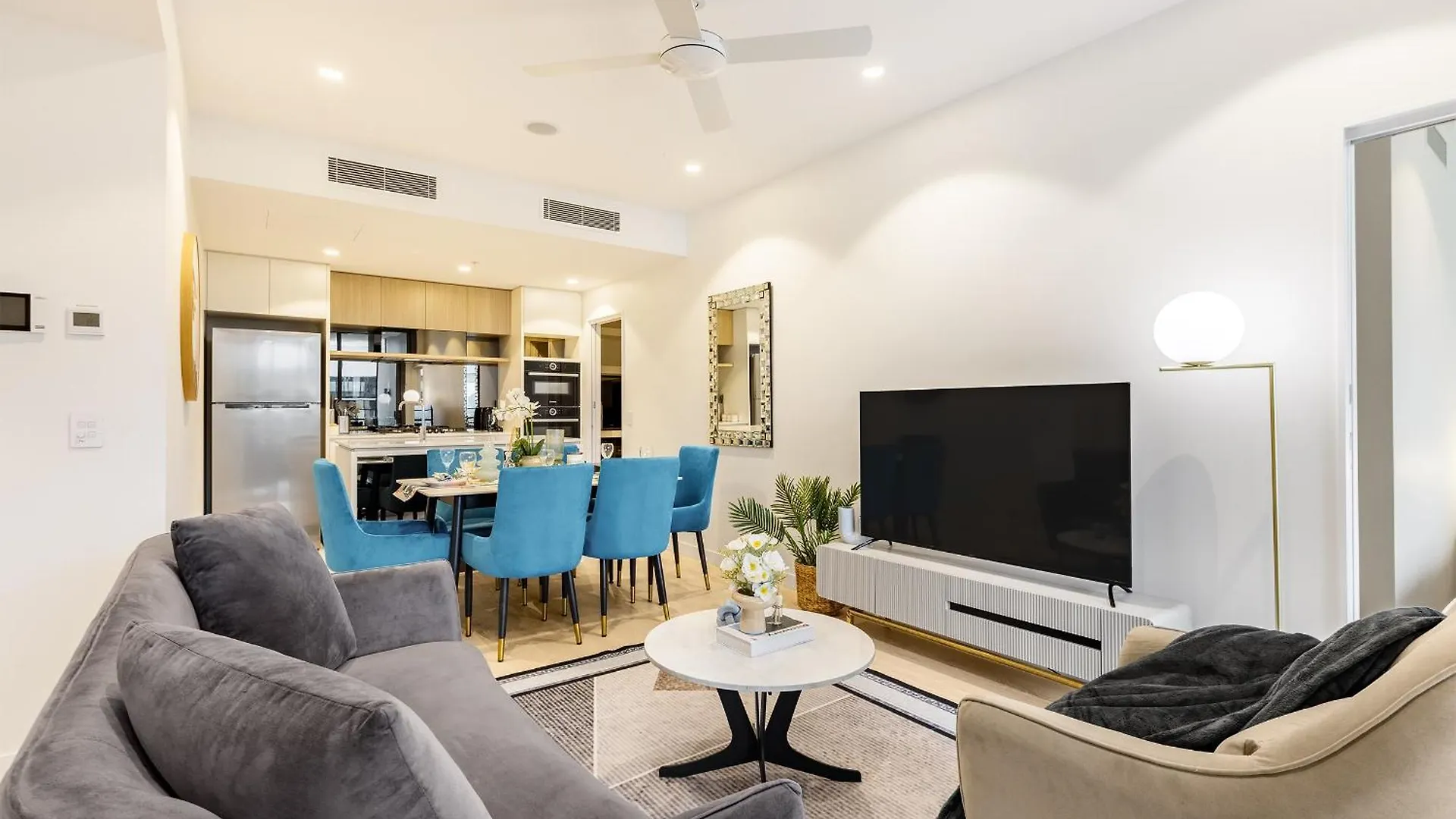 Apartment Sky Living & River Views In Queens Wharf Residences Brisbane
